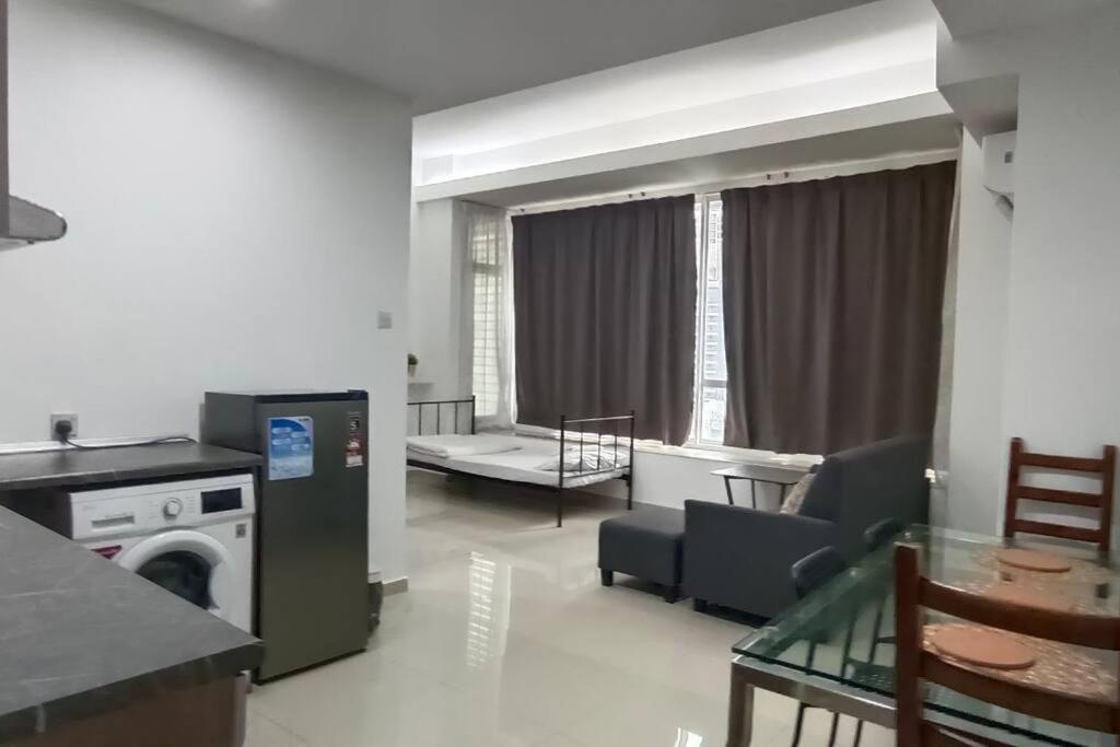 Klcc Newly Renovated Apartment Kuala Lumpur Exterior photo
